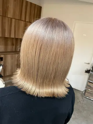 ミディアム カラー tricot AVEDAららテラス北綾瀬所属・🌏tricot AVEDA 上地のヘアスタイル