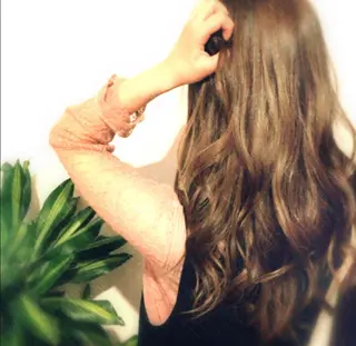 ロング naomi (夜間営業受付中★)のヘアスタイル