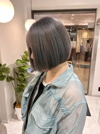 ショート カラー 薄田 珠美のヘアスタイル