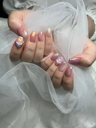 ネイル 神戸駅ネイルサロン PE NAILSのネイルデザイン