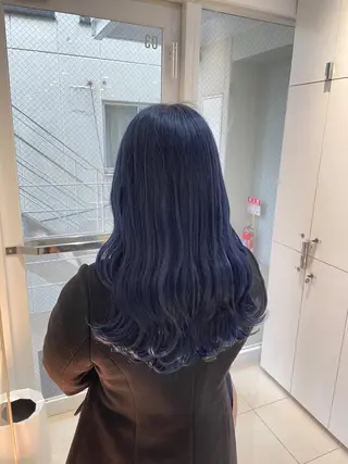 ロング カラー ヘアアレンジ 艶髪✨寒色カラー✨ 翁長孝輔のヘアスタイル