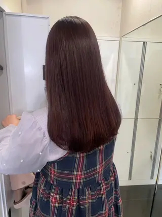 ミディアム カラー ハイトーン/レイヤー 似合わせ・ユキノのヘアスタイル