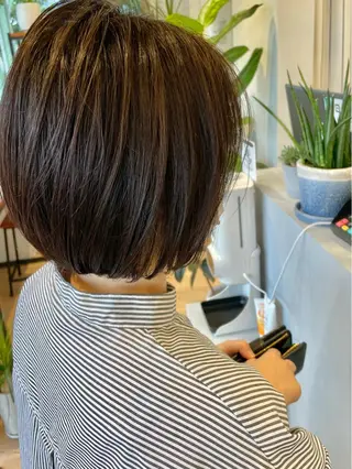 ミディアム カラー 白髪ぼかしハイライト 💫ミネ ヒロシのヘアスタイル