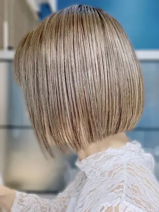 ミディアム カラー 高村 茉耶のヘアスタイル