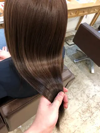 ロング 髪質改善、縮毛矯正 酸性縮毛矯正のヘアスタイル