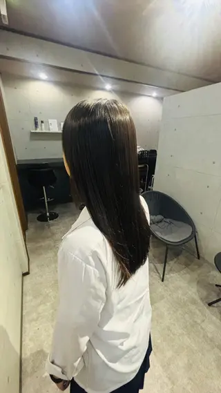 セミロング REVE美容室 REVEマツエクのヘアスタイル
