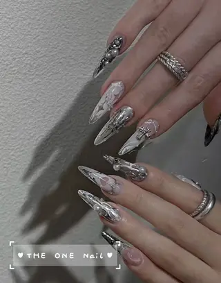 ネイル Theone栄店 伊藤のネイルデザイン