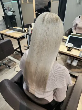 カラー ロング WAVE所属・エクステ/ハイトーン 伊藤のヘアスタイル