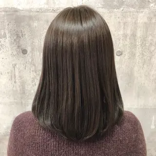 ミディアム カラー 菅沢 奈生のヘアスタイル