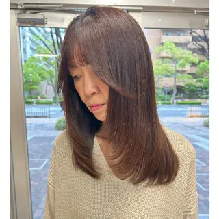 ミディアム カエデ🐬 カットカラーモデルのヘアスタイル