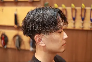 ショート パーマ メンズ なかで りゅうのすけのヘアスタイル