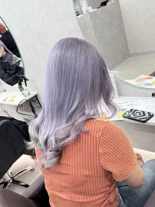 セミロング カラー ハイトーン・ブリーチ ムラ修正　八須　錬のヘアスタイル