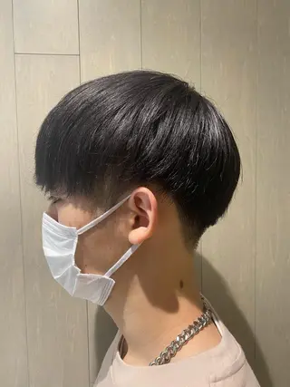ショート カラー 糟谷 慈英のヘアスタイル