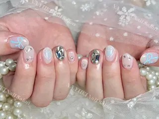 ネイル Queenie 🦋のネイルデザイン