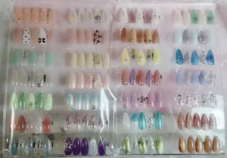 ネイル A KIのネイルデザイン