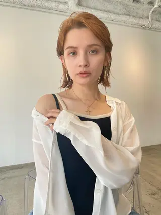 ミディアム mood alissaのヘアスタイル