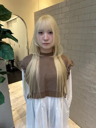 ロング カラー ブリーチ🪡 ボブ🐬レイヤーのヘアスタイル