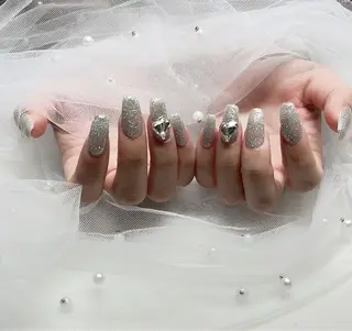 ネイル KARI ネイルサロンのネイルデザイン