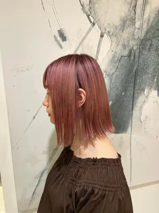 ミディアム カラー カジュアルを女っぽく 𝗮𝘆𝗮𝗰𝗼のヘアスタイル