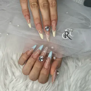 ロング 美フォルムスカルプ✨ RENAのネイルデザイン