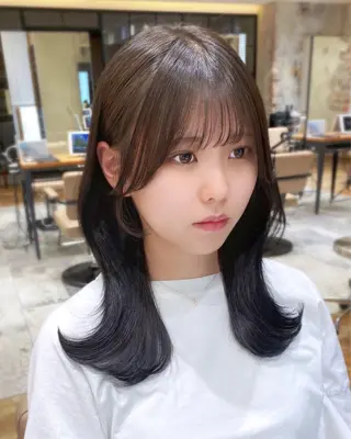 セミロング カラー 顔まわりカット🌟 くびれヘア/寺門遥輝のヘアスタイル