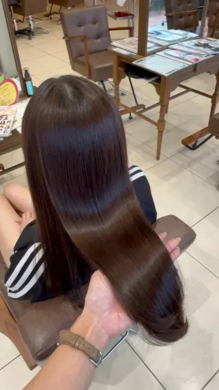 ロング Sae/透け感カラー /盛れる顔周りのヘアスタイル