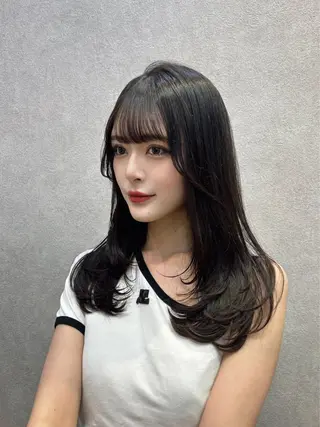 セミロング カラー ヘアアレンジ 🩷韓国ヘア/ヨシン モリ🩷Maikaのヘアスタイル