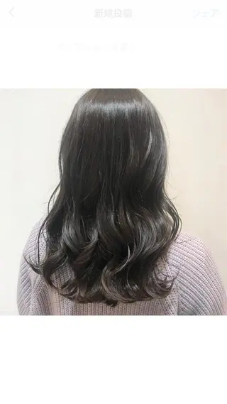 ロング カラー 阿部 響香のヘアスタイル