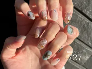 ネイル 727 nailのネイルデザイン