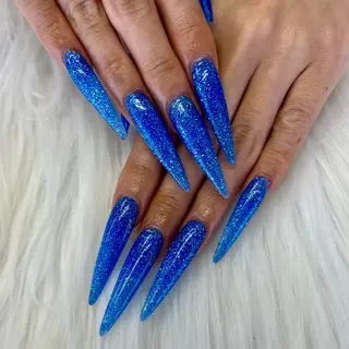 ネイル MADIA NOAのネイルデザイン