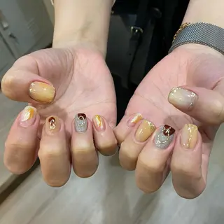 ショート カラー パーマ ヘアアレンジ メンズ キッズ ネイル マツエク・マツパ アイブロウ 今福鶴見ネイル 8(エイト)のネイルデザイン