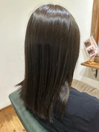 カラー 原田 梨乃のヘアスタイル