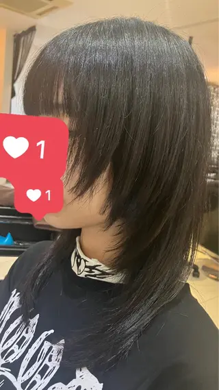 セミロング 吉本 yoshimotoのヘアスタイル