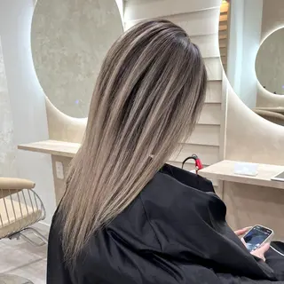 セミロング LATE  tokyo所属・廣庭 勇人のヘアスタイル