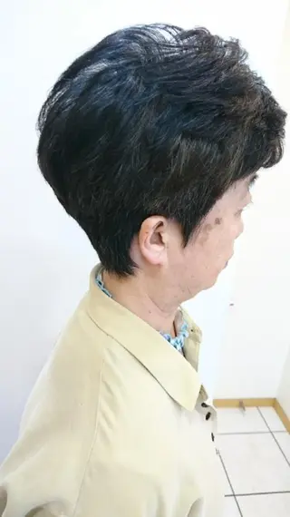 ショート 齋藤 愛美のヘアスタイル