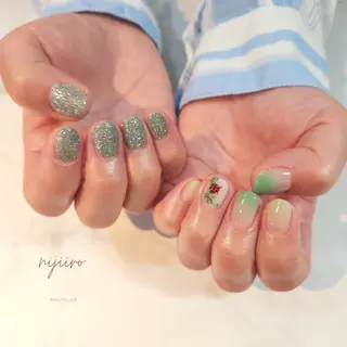 ネイル nijiiro🌈 サトウのネイルデザイン