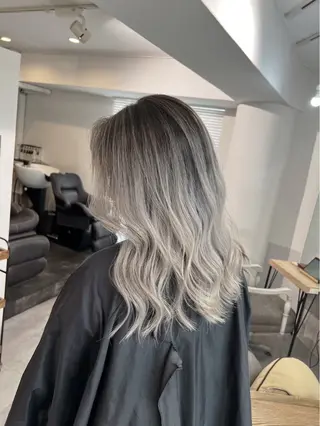 セミロング カラー 指名数No.1 /NAOYAのヘアスタイル