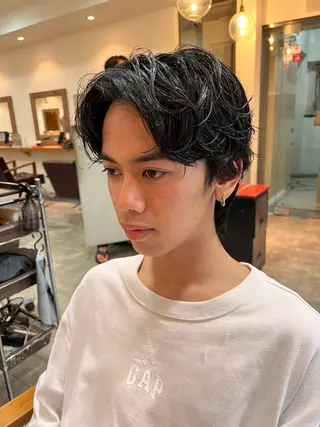 ショート パーマ 透明感・艶感 小坂隼斗のヘアスタイル