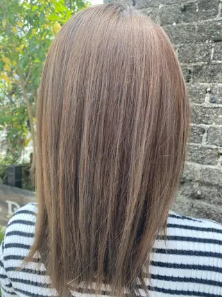 セミロング 山中 真紫のヘアスタイル