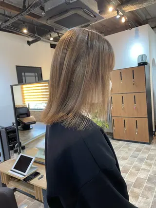 セミロング カラー YUI/ ブリーチカラー🌷のヘアスタイル