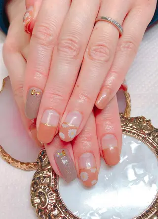 ネイル CROWN プライベートサロンのネイルデザイン