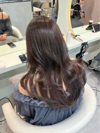 ロング 大宮透明感ワンカラー セナ🤍のヘアスタイル