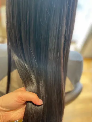 ロング カラー 水野 真伽のヘアスタイル