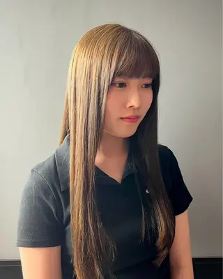 セミロング ハッシュカット/ ハイトーン☻miyuのヘアスタイル