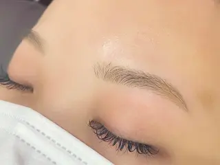 アイブロウ 🐰Sara🐰 hair/eye🖤のマツエク・マツパデザイン