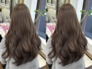 ロング カラー Rinka🌷🩶 グレージュカラー🫧のヘアスタイル