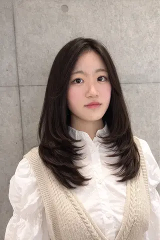 ロング 南 菜花のヘアスタイル