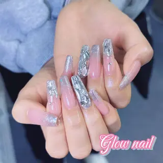 ネイル グロー ネイルのネイルデザイン