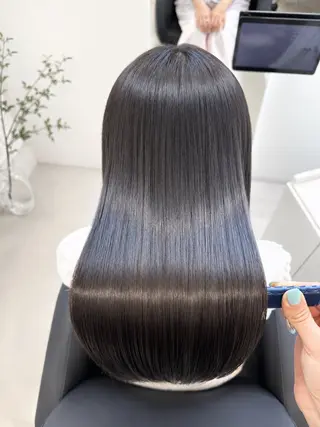 ロング Emuest心斎橋 SAKIのヘアスタイル