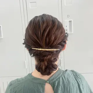 セミロング ヘアアレンジ ユイナ 🕊NaVI ベージュ/透明感のヘアスタイル